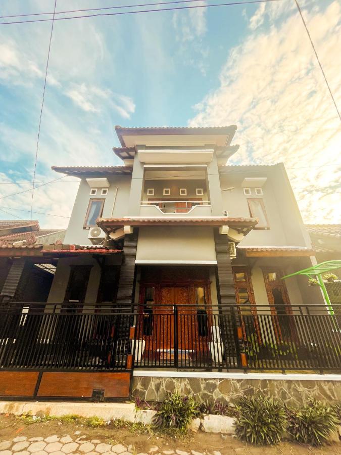 Homestay Kamar Tamu Gedongkiwo Джокьякарта Экстерьер фото